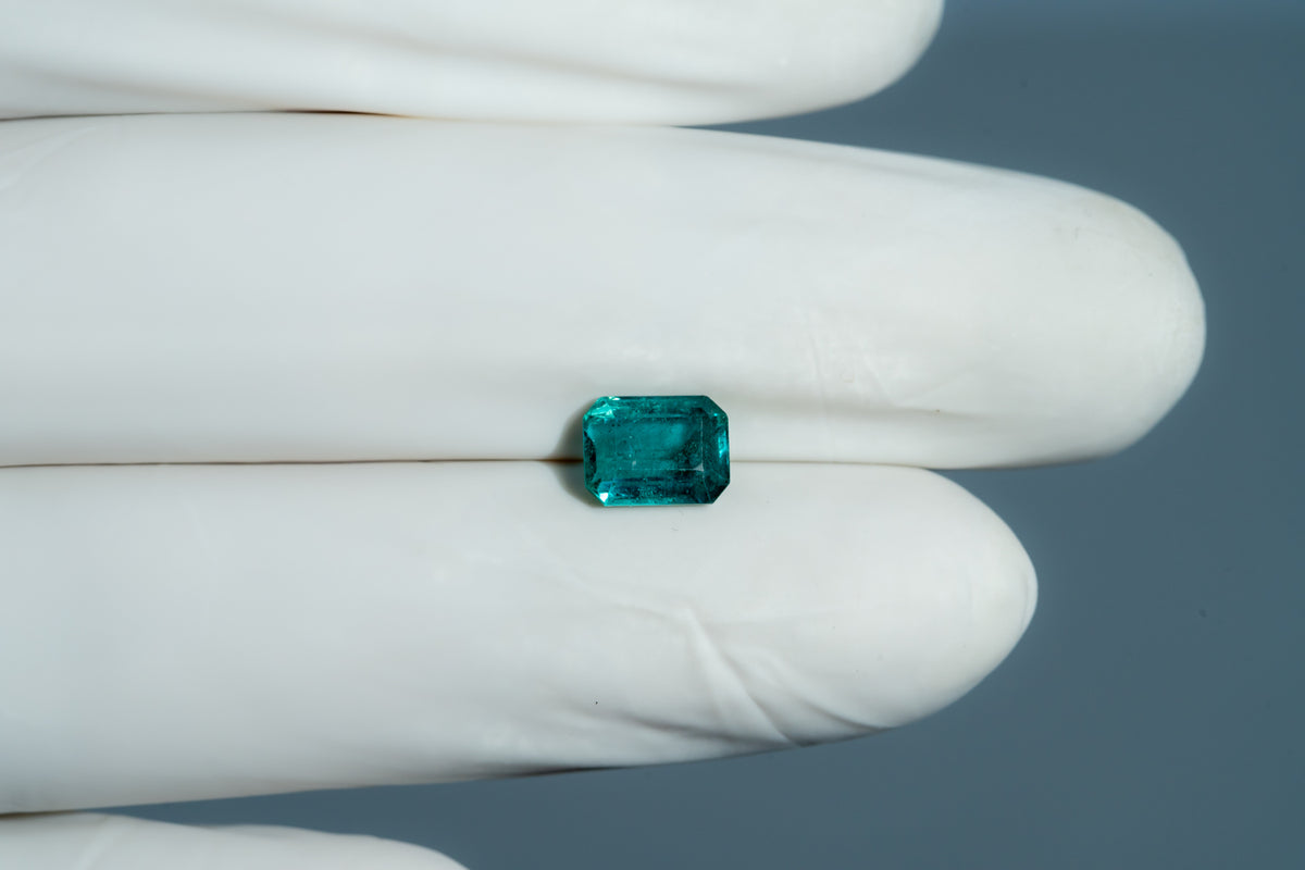 Zambian Emerald (Panna) 1.72 Carats / 1.89 Ratti