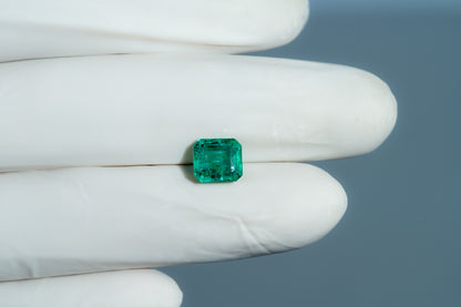 Zambian Emerald (Panna) 2.76 Carats / 3.03 Ratti