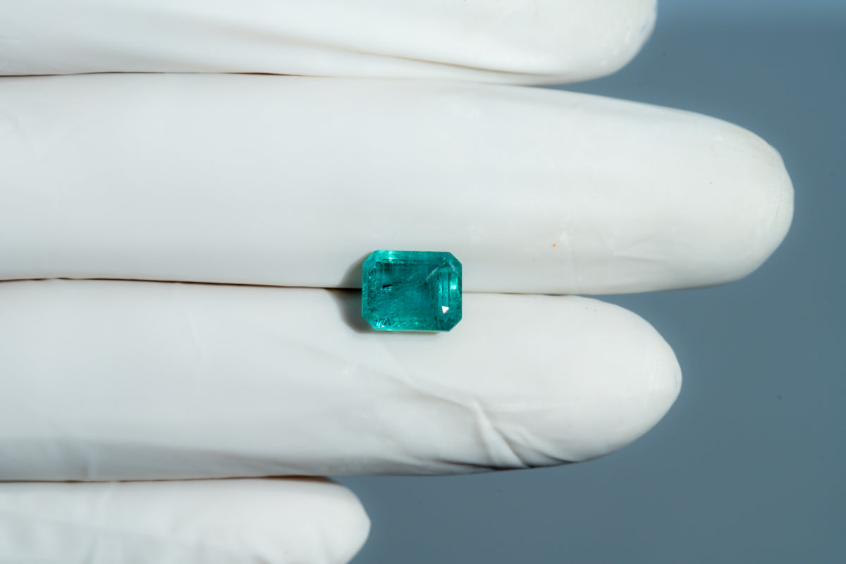 Zambian Emerald (Panna) 3.09 Carats / 3.4 Ratti