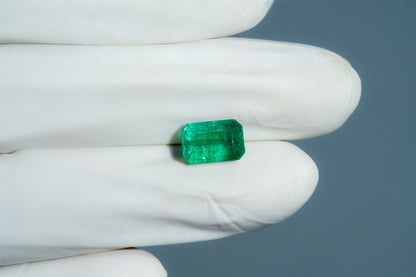 Zambian Emerald (Panna) 3.07 Carats / 3.37 Ratti