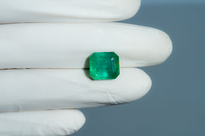 Zambian Emerald (Panna) 7.22 Carats / 7.93 Ratti