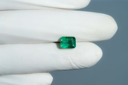 Zambian Emerald (Panna) 2.76 Carats / 3.03 Ratti