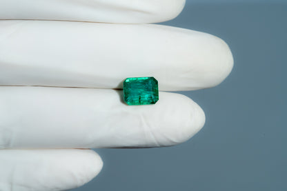Zambian Emerald (Panna) 3.16 Carats / 3.47 Ratti