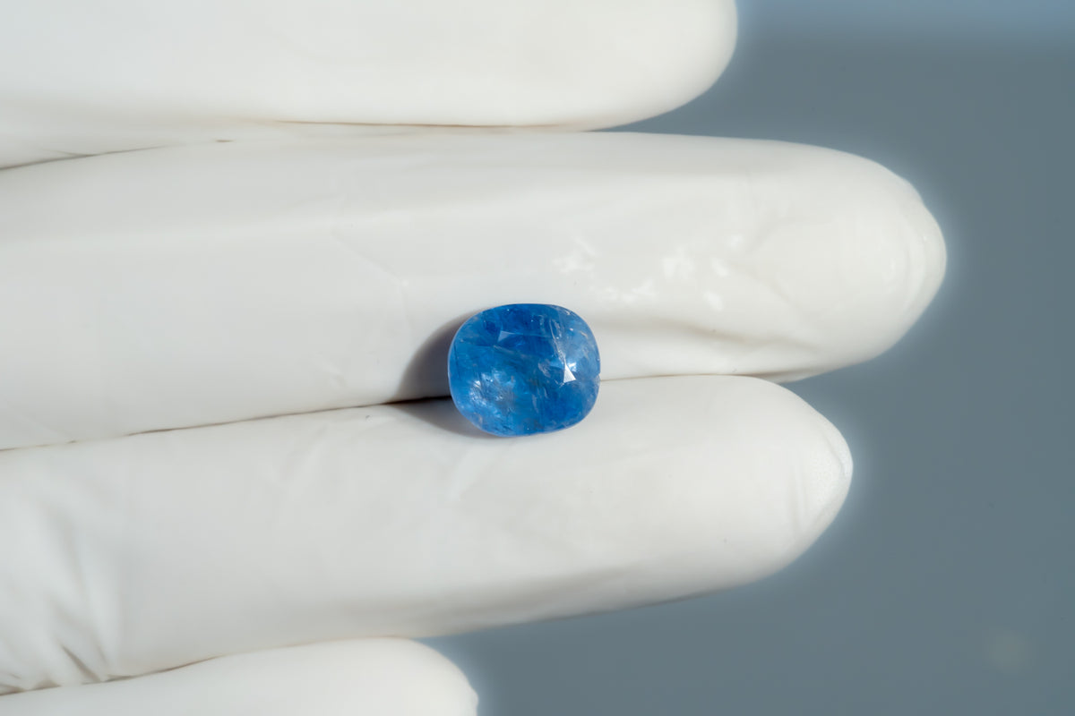 Natural Blue Sapphire 7.66 Carats / 8.42 Ratti