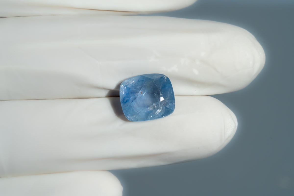 Natural Blue Sapphire 9.08 Carats / 9.98 Ratti