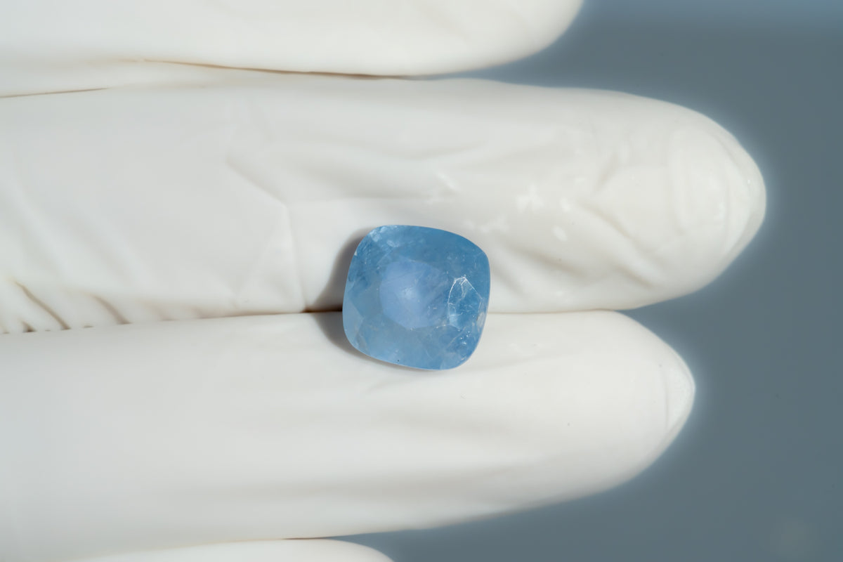 Natural Blue Sapphire 8.83 Carats / 9.7 Ratti
