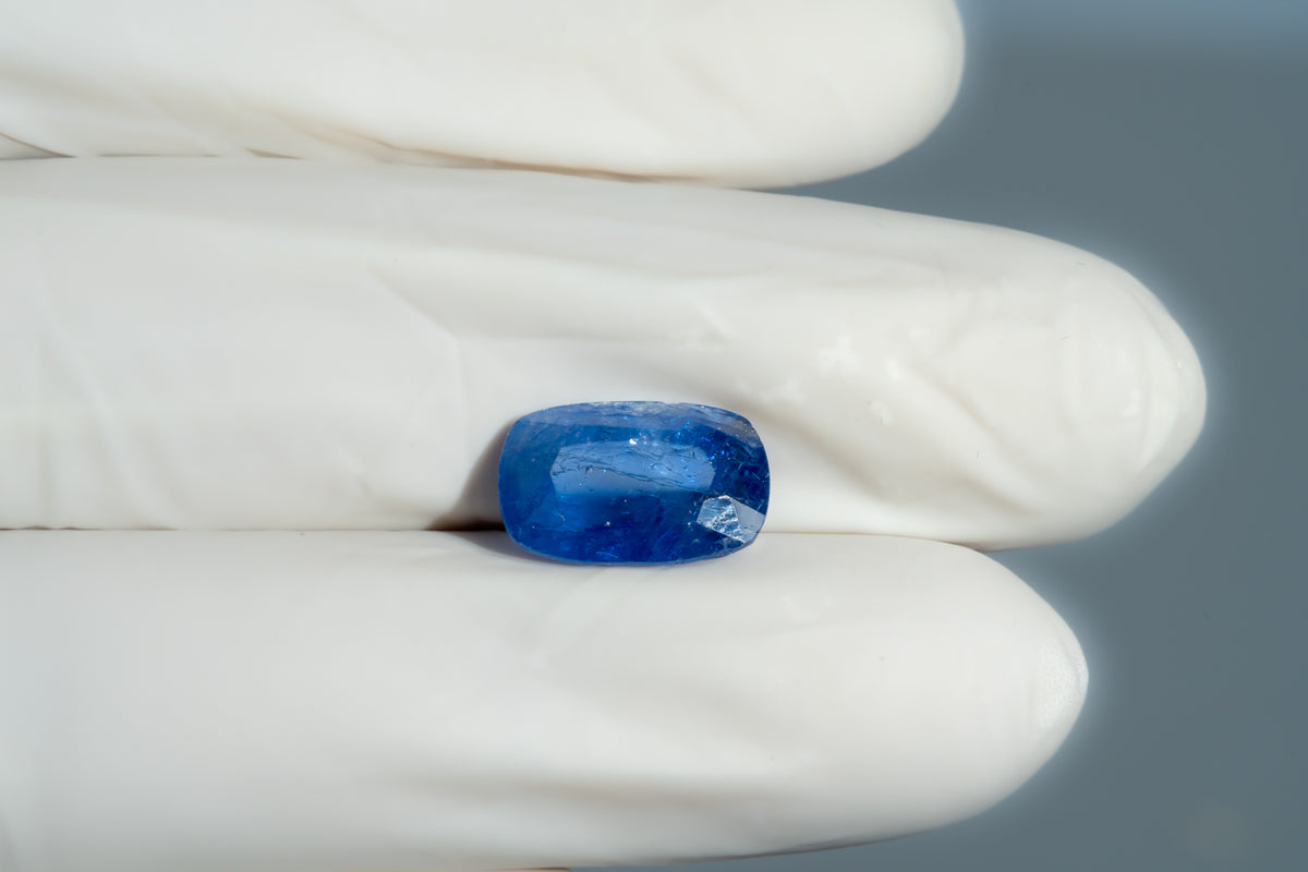 Natural Blue Sapphire 6.69 Carats / 7.35 Ratti