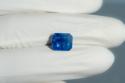 Natural Blue Sapphire 6.31 Carats / 6.93 Ratti