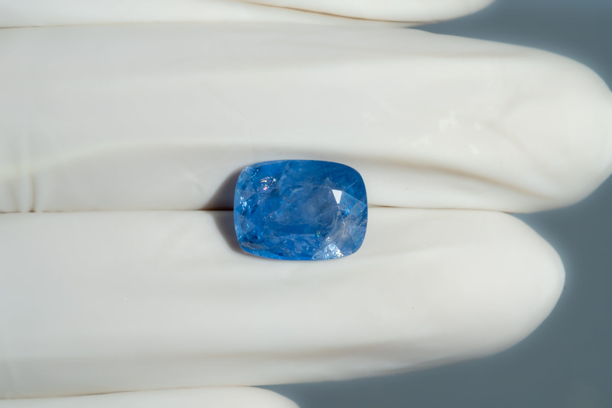Natural Blue Sapphire 8.75 Carats / 9.62 Ratti