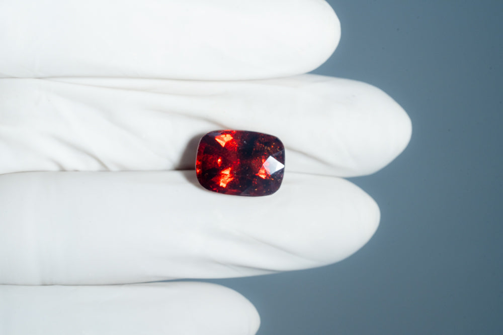 Sri-Lankan Hessonite (Gomed) 11.74 Carats / 12.9 Ratti