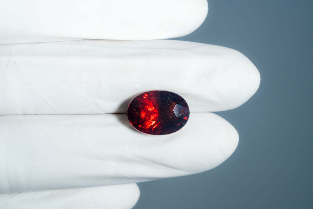Sri-Lankan Hessonite (Gomed) 12.13 Carats / 13.33 Ratti