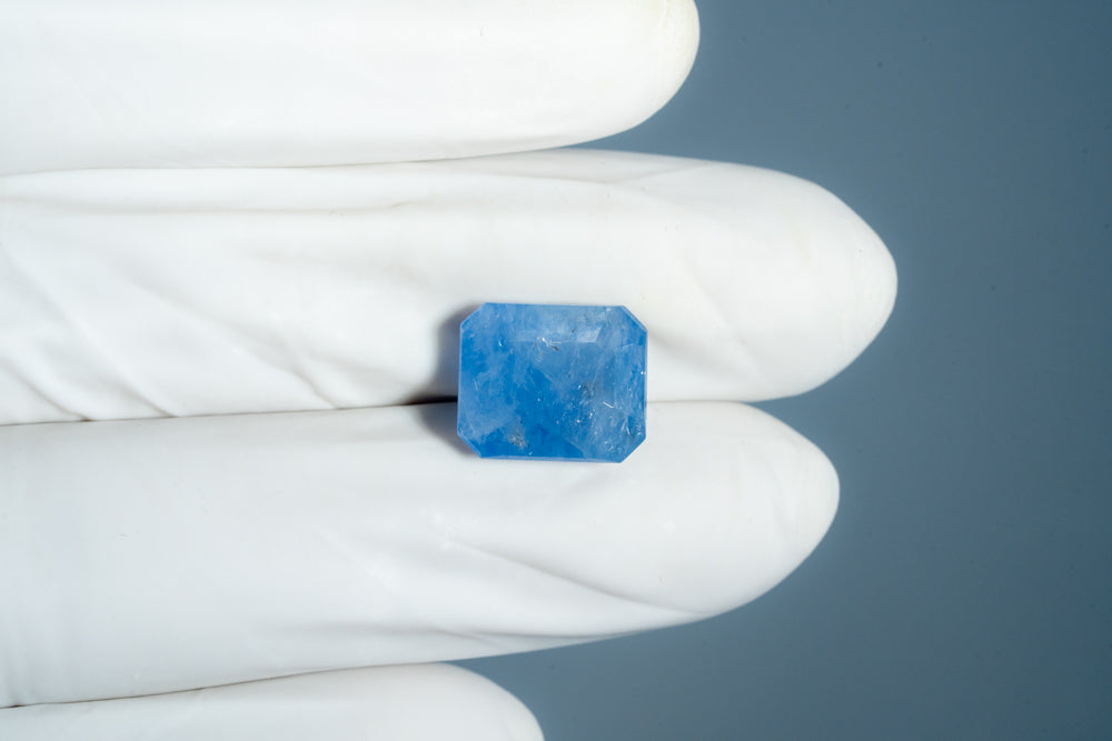 Natural Blue Sapphire 10.12 Carats / 11.12 Ratti