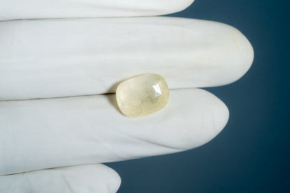 Natural Yellow Sapphire 7.57 Carats / 8.32 Ratti