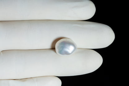Venezuela Pearl12.96 Carats / 14.24 Ratti