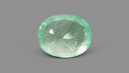 Columbian Emerald (Panna) 3.90 Carats / 4.29 Ratti