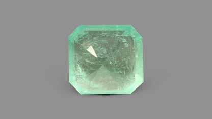 Columbian Emerald (Panna) 4.27 Carats / 4.69 Ratti