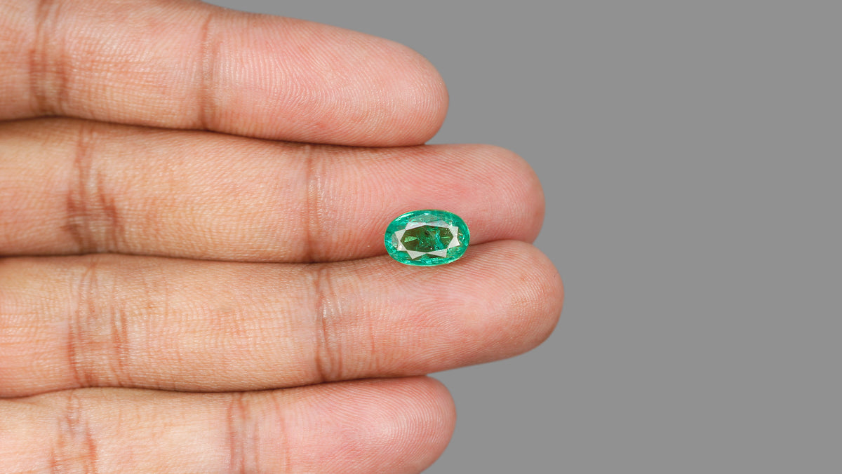 Zambian Emerald (Panna) 3.56 Carats / 3.91 Ratti