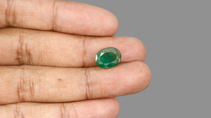 Minor Oil Zambian Emerald 3.80 Carats / 4.18 Ratti