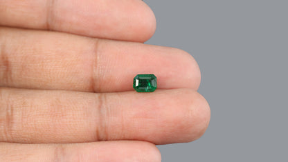 Zambian Emerald (Panna) 1.18 Carats / 1.3 Ratti