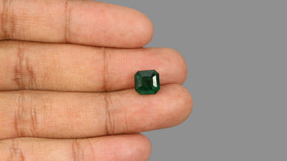 Minor Oil Zambian Emerald 3.48 Carats / 3.82 Ratti