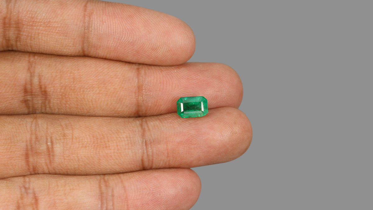 Zambian Emerald (Panna) 2.28 Carats / 2.51 Ratti