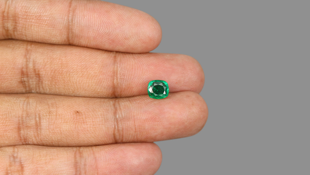 Zambian Emerald (Panna) 1.33 Carats / 1.46 Ratti