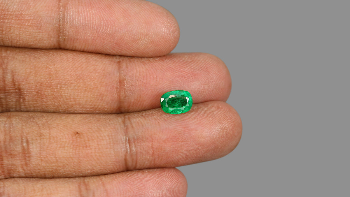 Zambian Emerald (Panna) 1.80 Carats / 1.98 Ratti