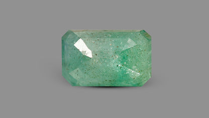Zambian Emerald (Panna) 3.76 Carats / 4.13 Ratti