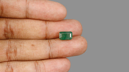 Zambian Emerald (Panna) 3.76 Carats / 4.13 Ratti