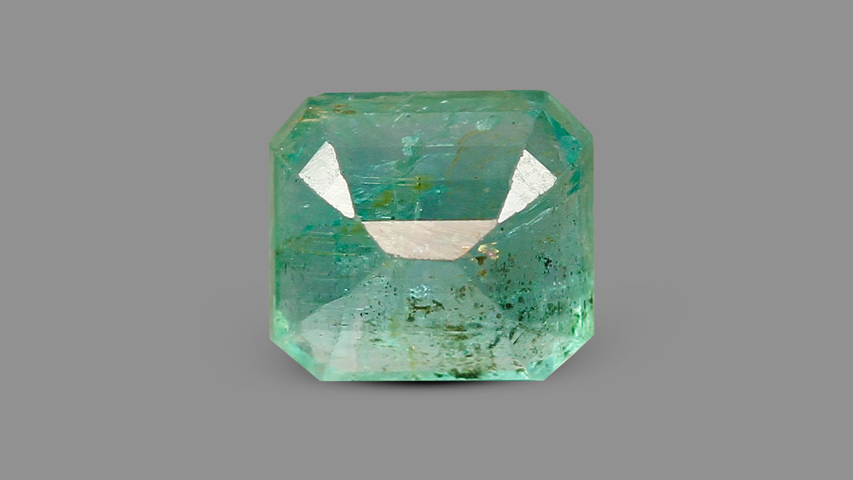 Zambian Emerald (Panna) 2.76 Carats / 3.03 Ratti