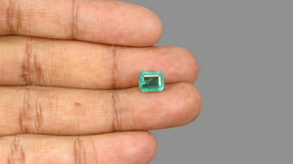 Zambian Emerald (Panna) 3.09 Carats / 3.4 Ratti