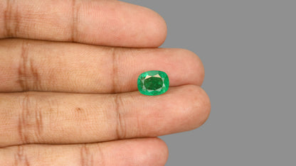 Zambian Emerald (Panna) 3.01 Carats / 3.31 Ratti