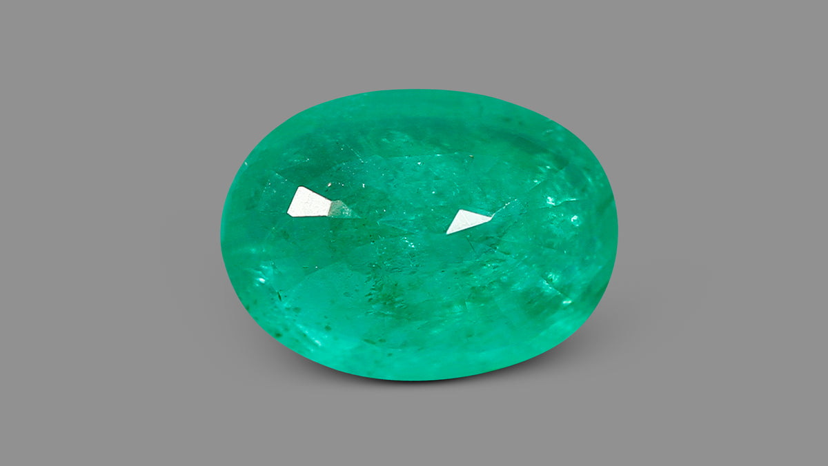 Zambian Emerald (Panna) 3.53 Carats / 3.88 Ratti