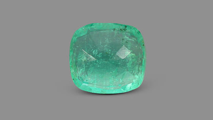 Zambian Emerald (Panna) 1.66 Carats / 1.82 Ratti