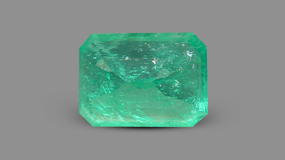 Zambian Emerald (Panna) 1.86 Carats / 2.04 Ratti
