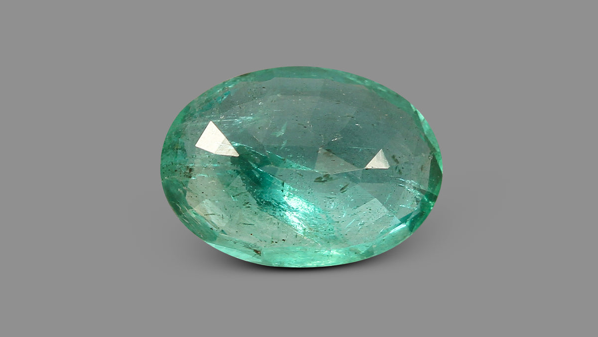 Zambian Emerald (Panna) 3.85 Carats / 4.23 Ratti