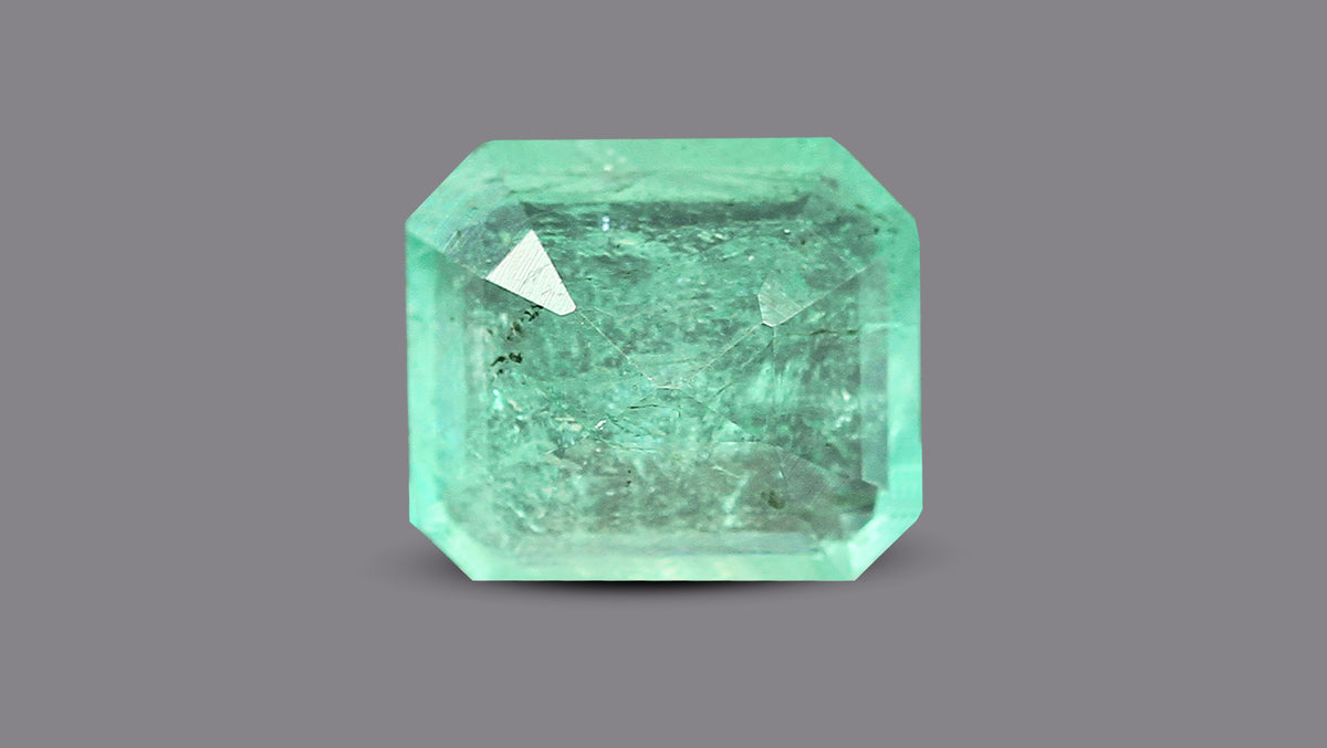 Columbian Emerald (Panna) 4.65 Carats / 5.11 Ratti