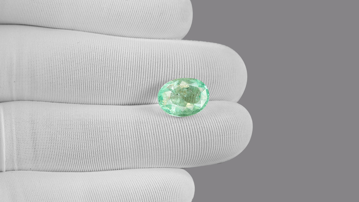 Columbian Emerald (Panna) 5.92 Carats / 6.51 Ratti