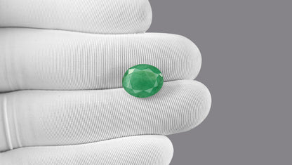 Zambian Emerald (Panna) 7.19 Carats / 7.9 Ratti