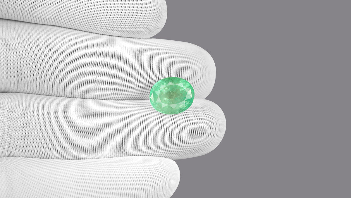 Columbian Emerald (Panna) 5.49 Carats / 6.03 Ratti