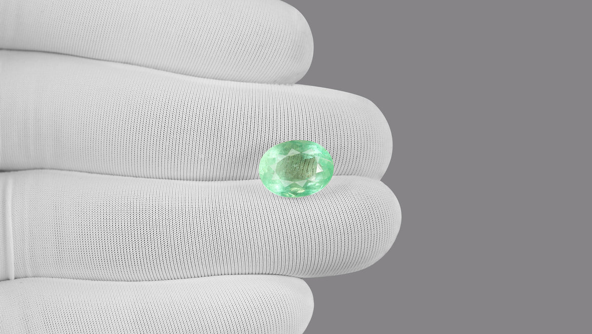 Columbian Emerald (Panna) 5.36 Carats / 5.89 Ratti