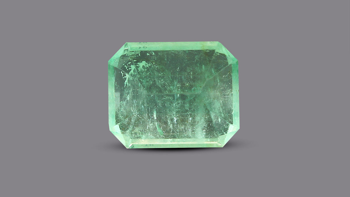 Columbian Emerald (Panna) 5.06 Carats / 5.56 Ratti