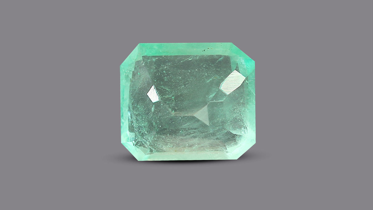 Columbian Emerald (Panna) 4.76 Carats / 5.23 Ratti