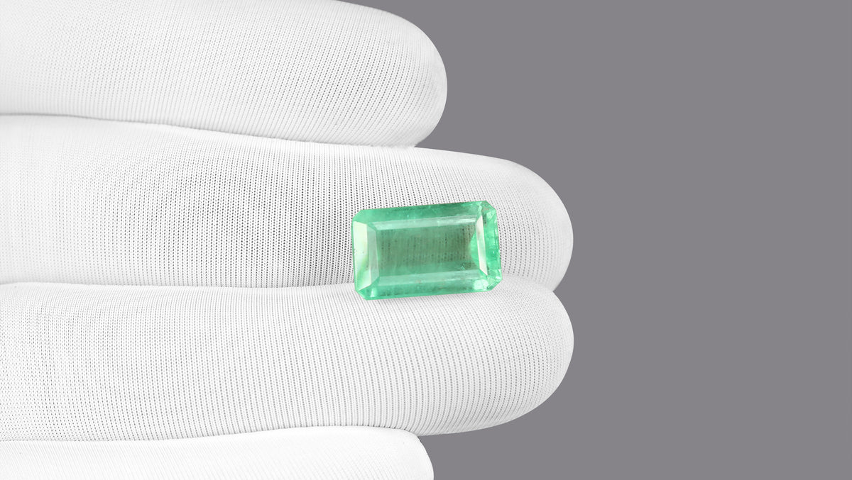 Columbian Emerald (Panna) 11.33 Carats / 12.45 Ratti