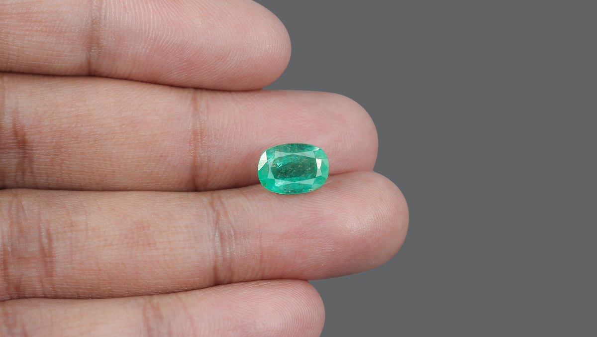 Brazil Emerald (Panna) 3.84 Carats / 4.22 Ratti