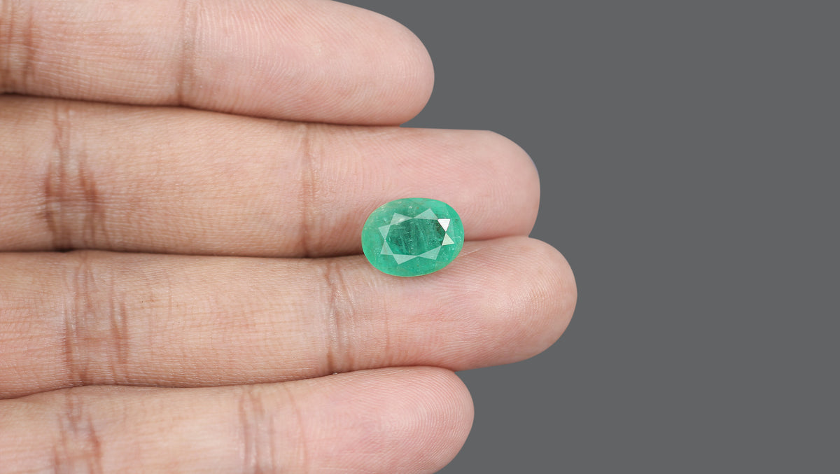 Brazil Emerald (Panna) 7.42 Carats / 8.15 Ratti
