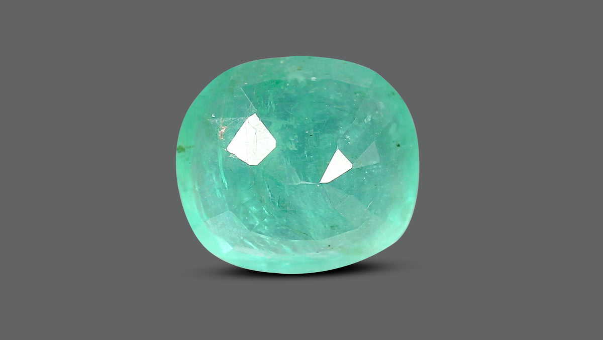 Brazil Emerald (Panna) 4.62 Carats / 5.08 Ratti