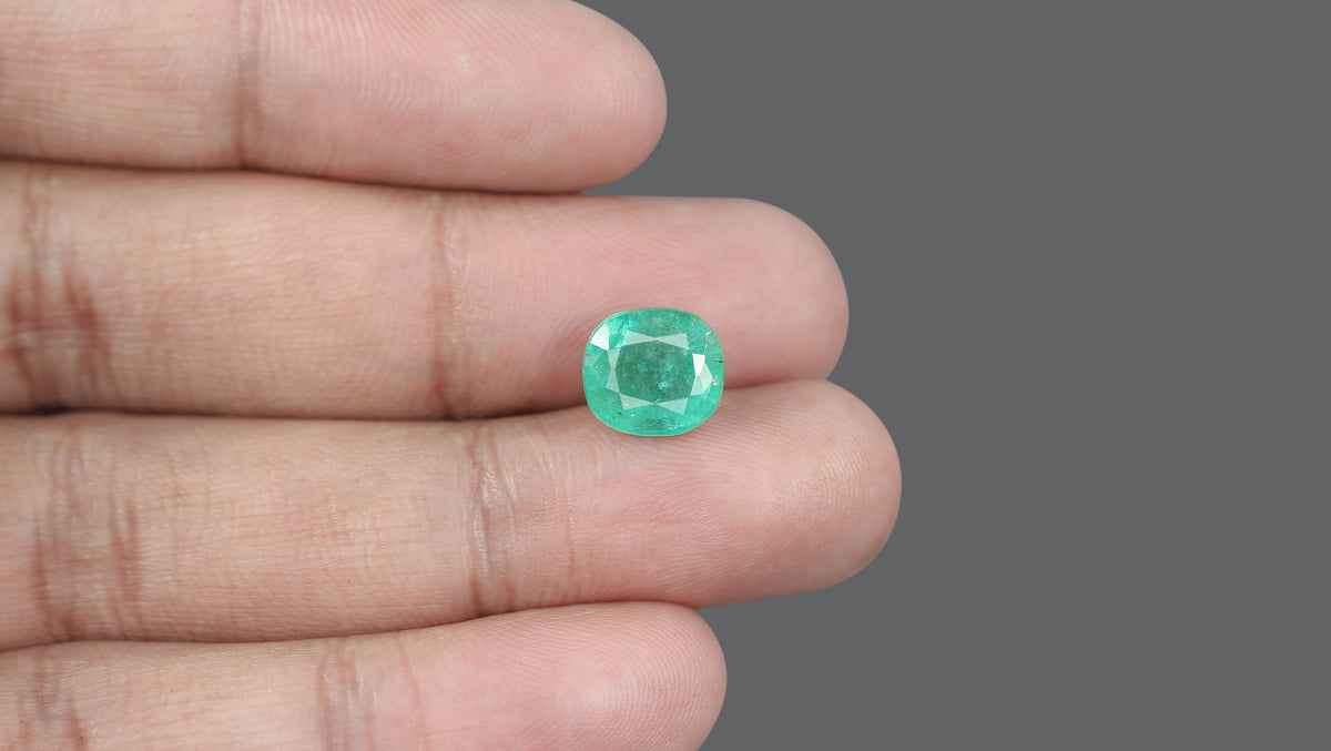 Brazil Emerald (Panna) 4.62 Carats / 5.08 Ratti