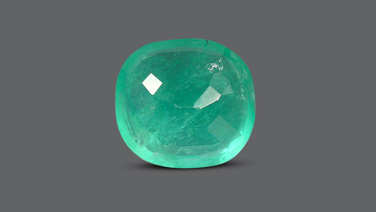 Brazil Emerald (Panna) 4.70 Carats / 5.16 Ratti