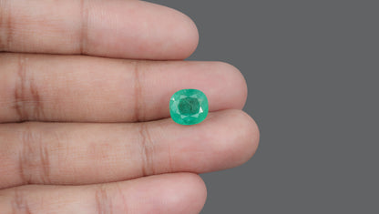 Brazil Emerald (Panna) 4.70 Carats / 5.16 Ratti